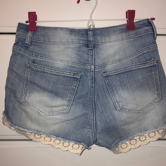 Mossimo high rise shorts - Picture 2 of 3